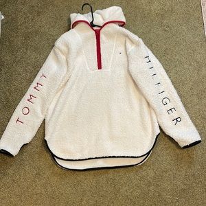 Tommy Hilfiger Size M Sherpa